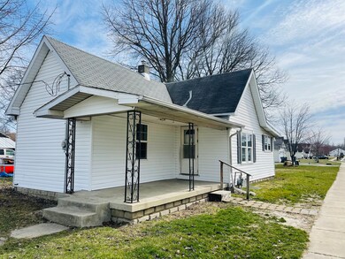 1303 E 23rd St, Anderson, IN 46016 - photo 2