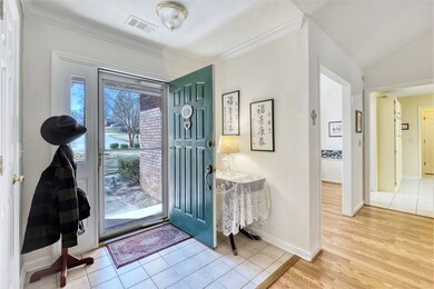 887 Oakwood Dr, Columbus, GA 31904 - photo 4