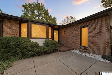 7106 Shamrock Rd, Lincoln, NE 68506 - photo 6