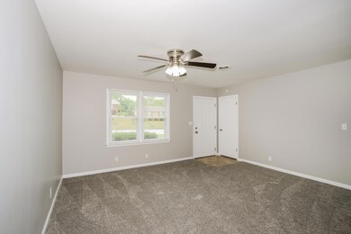 living-room-14020120