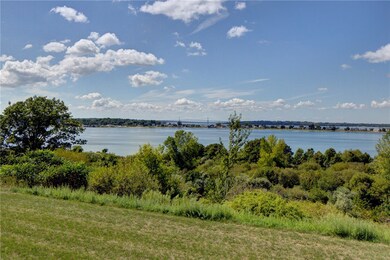 169 Leeshore Ln, Tiverton, RI 02878 - photo 2