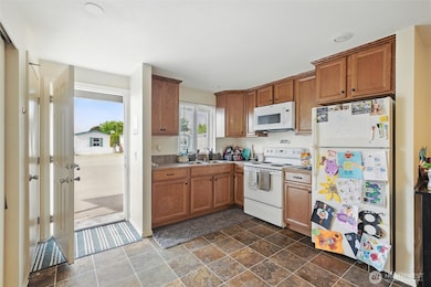 108 Baker St unit 1-4, Everson, WA 98247 - photo 7