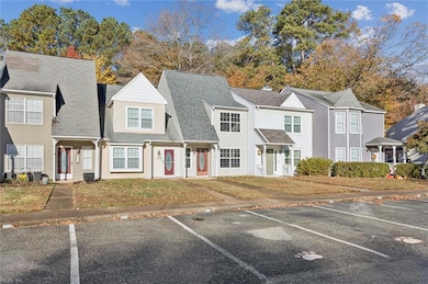 111 Heather Way unit E, Yorktown, VA 23693 - photo 5