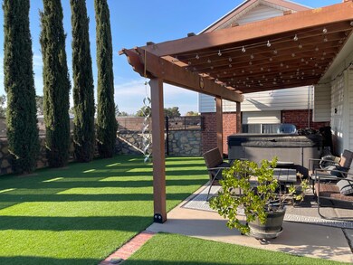 13940 Pete La Rue Cir, Horizon City, TX 79928 - photo 5