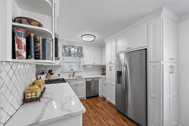 7115 Brook Stone Dr, Houston, TX 77040 - photo 6