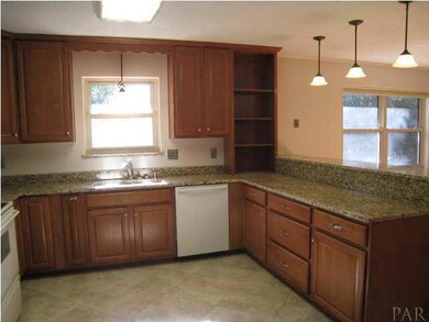 4020 Marjean Ct, Pensacola, FL 32504 - photo 4