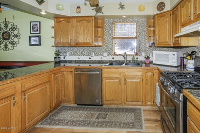 4060 S 5th St, Kalamazoo, MI 49009 - photo 5