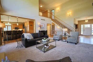 7485 Meadowrue Cir, Middleton, WI 53562 - photo 6