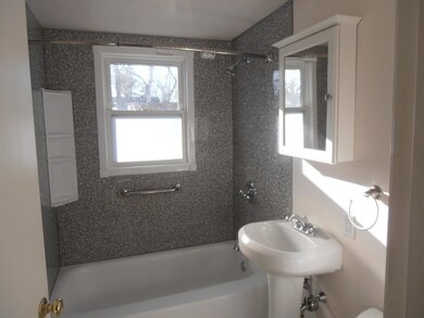 19 1/2 Anawan St unit 2, Taunton, MA 02780 - photo 7