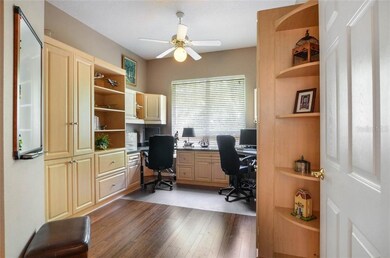 OFFICE W/ BUILT INS