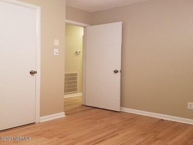 489 Gayle Blvd, Winterville, NC 28590 - photo 4