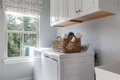 125 Henry Jefferson Way, Chesapeake, VA 23322 - photo 5