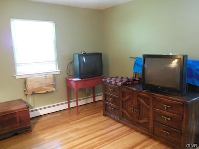2475 S 6th St, Allentown, PA 18103 - photo 6