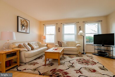 11616 Summer Oak Dr, Germantown, MD 20874 - photo 5