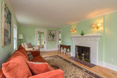410 Capisic St Portland ME-small-007-009