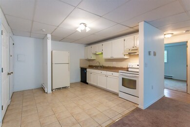 72E Constitution Dr unit E, Londonderry, NH 03053 - photo 5