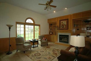 3506 Aspen Dr, West Des Moines, IA 50265 - photo 2