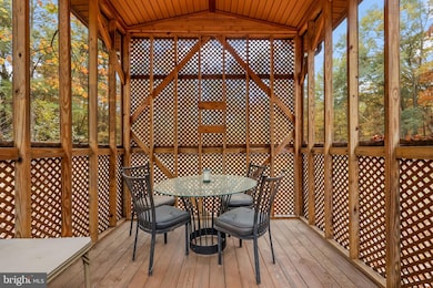 8323 Arlene Acres Dr, Fredericksburg, VA 22408 - photo 5