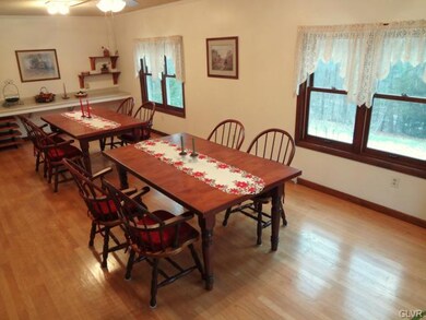 4910 Beck Rd, Emmaus, PA 18049 - photo 7