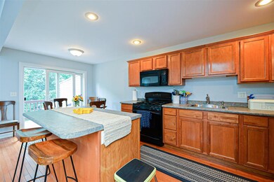 83 Pear Tree Ln, Newmarket, NH 03857 - photo 7