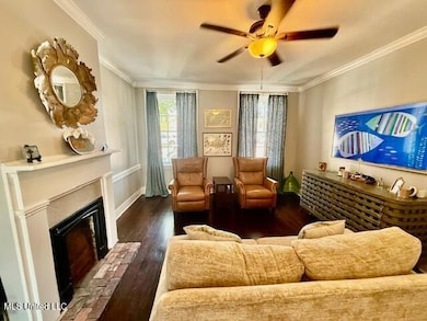 129 S Commerce St, Natchez, MS 39120 - photo 4