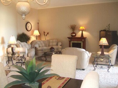 14040 N Palm Ridge Dr W, Sun City, AZ 85351 - photo 2