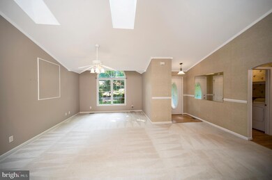 624 Harrison Cir, Locust Grove, VA 22508 - photo 7