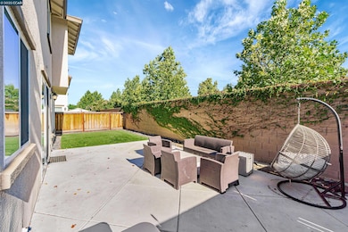 158 Wooley Creek Way, Brentwood, CA 94513 - photo 7