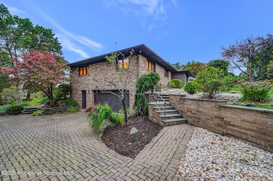 446 Kennedy Dr, Archbald, PA 18403 - photo 4