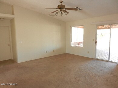 Living room 1of3