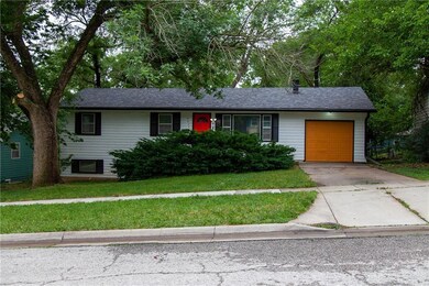 2627 Belle Crest Dr, Lawrence, KS 66046 - photo 2