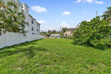 8353 Bayshore Dr, Treasure Island, FL 33706 - photo 3