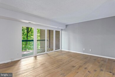 11800 Breton Ct unit 11B, Reston, VA 20191 - photo 6