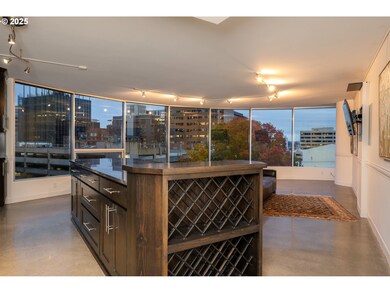 Kitchen-Cooking Island