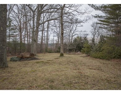 863 Plymouth St, Middleboro, MA 02346 - photo 4