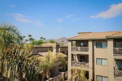 Gorgeous Mountain Views!