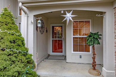 3904 Columbard Ln, Cincinnati, OH 45255 - photo 2