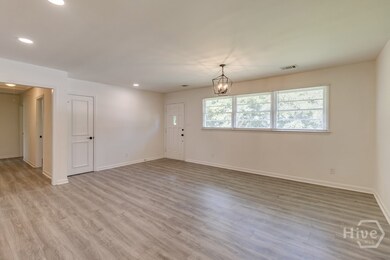 625 Stuart St, Savannah, GA 31405 - photo 3