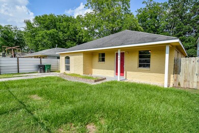 7102 Sunnyhill St, Houston, TX 77088 - photo 2
