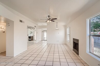 5-419287295-07 Foyer