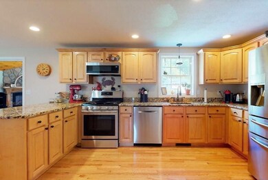 2 Hayley Ct, Hudson, NH 03051 - photo 5