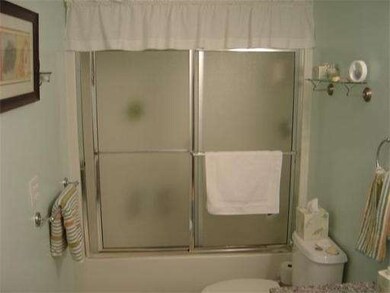 215 Longmeadow Rd unit 505, Taunton, MA 02780 - photo 7