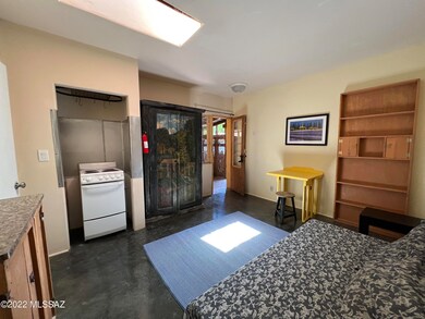 2215 E La Mirada St unit D, Tucson, AZ 85719 - photo 4