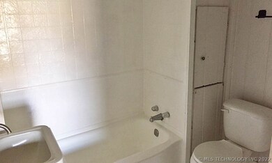 501 S Cherokee Ave, Tahlequah, OK 74464 - photo 7