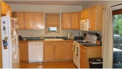 54 Apthorp St, Quincy, MA 02170 - photo 6