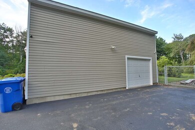 12A Stokes Rd, Londonderry, NH 03053 - photo 2