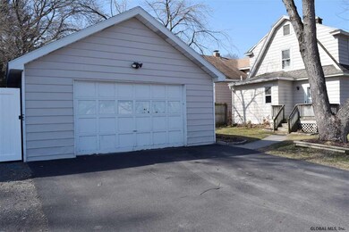138 N Toll St, Schenectady, NY 12302 - photo 2
