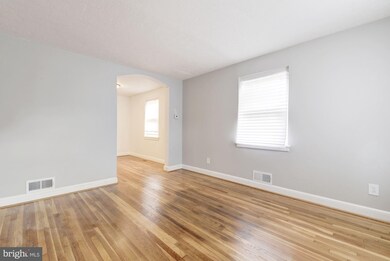 4312 G St SE, Washington, DC 20019 - photo 3