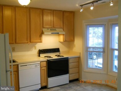 1438 Vineyard Ct unit 109XA, Crofton, MD 21114 - photo 3