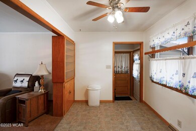 514 S Wagner Ave, Wapakoneta, OH 45895 - photo 7